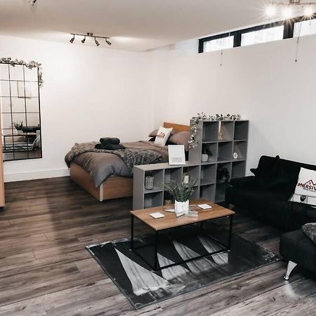 Stunning Modern Heart Of The City Apartment Sheffield Zewnętrze zdjęcie