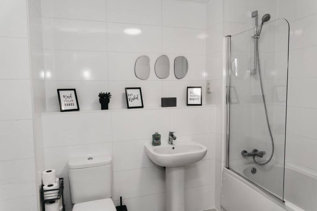 Stunning Modern Heart Of The City Apartment Sheffield Zewnętrze zdjęcie
